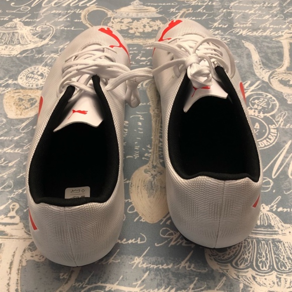 NWOT PUMA soccer cleats 10479803 shoe - Picture 3 of 5